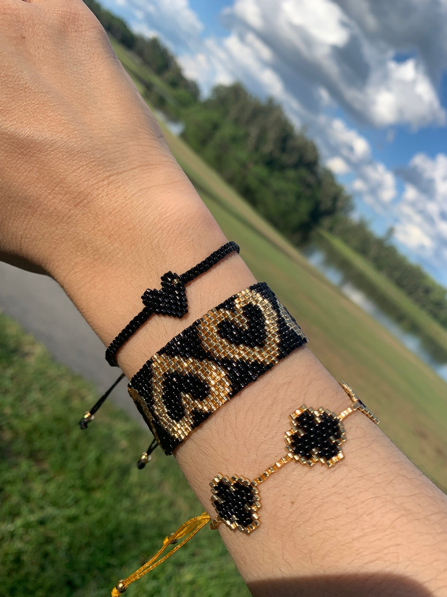 Hearts Love Black and Gold plated bracelet