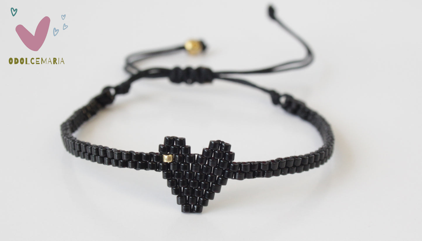 Single black heart bracelet